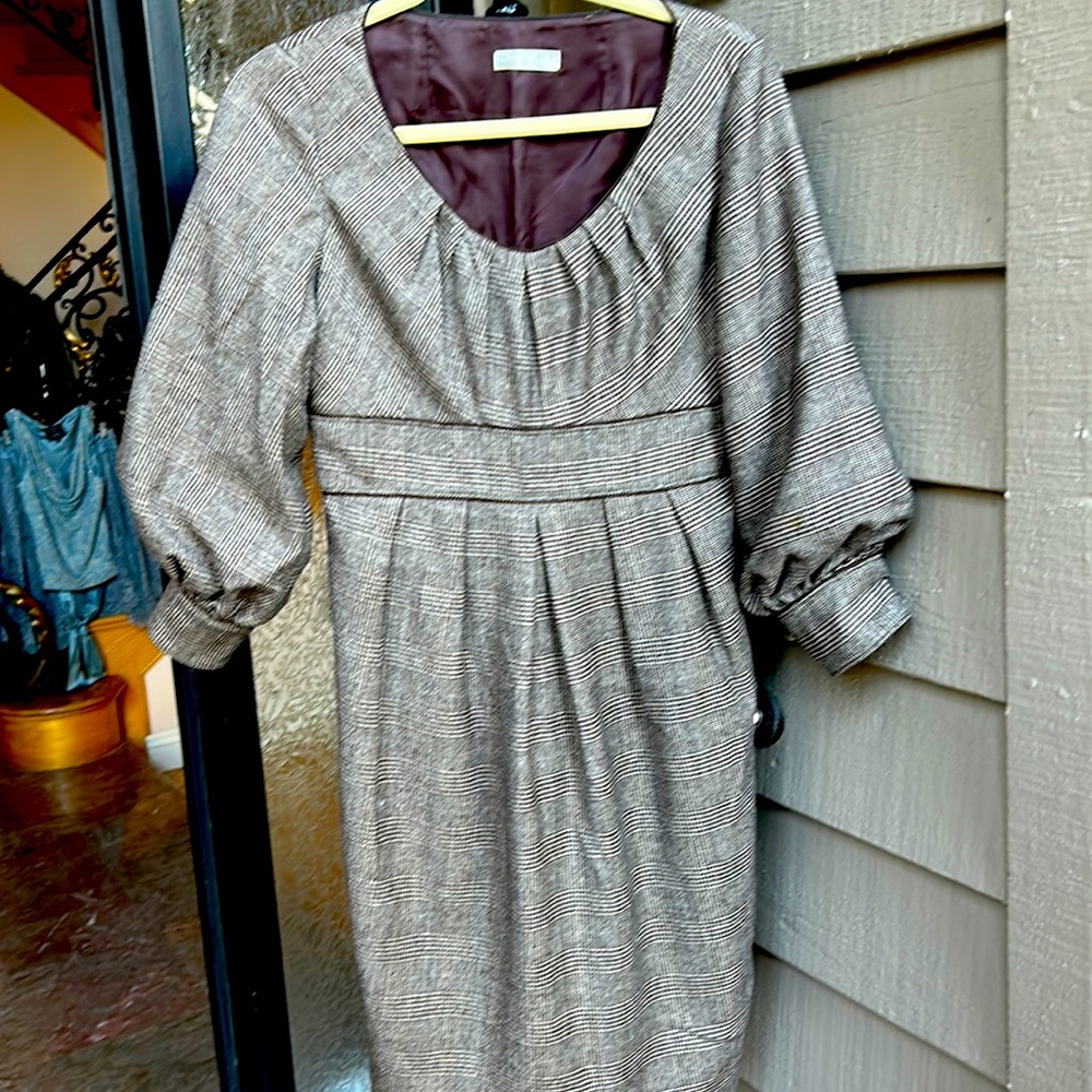 %100 percent wool daydress size4 in good condition